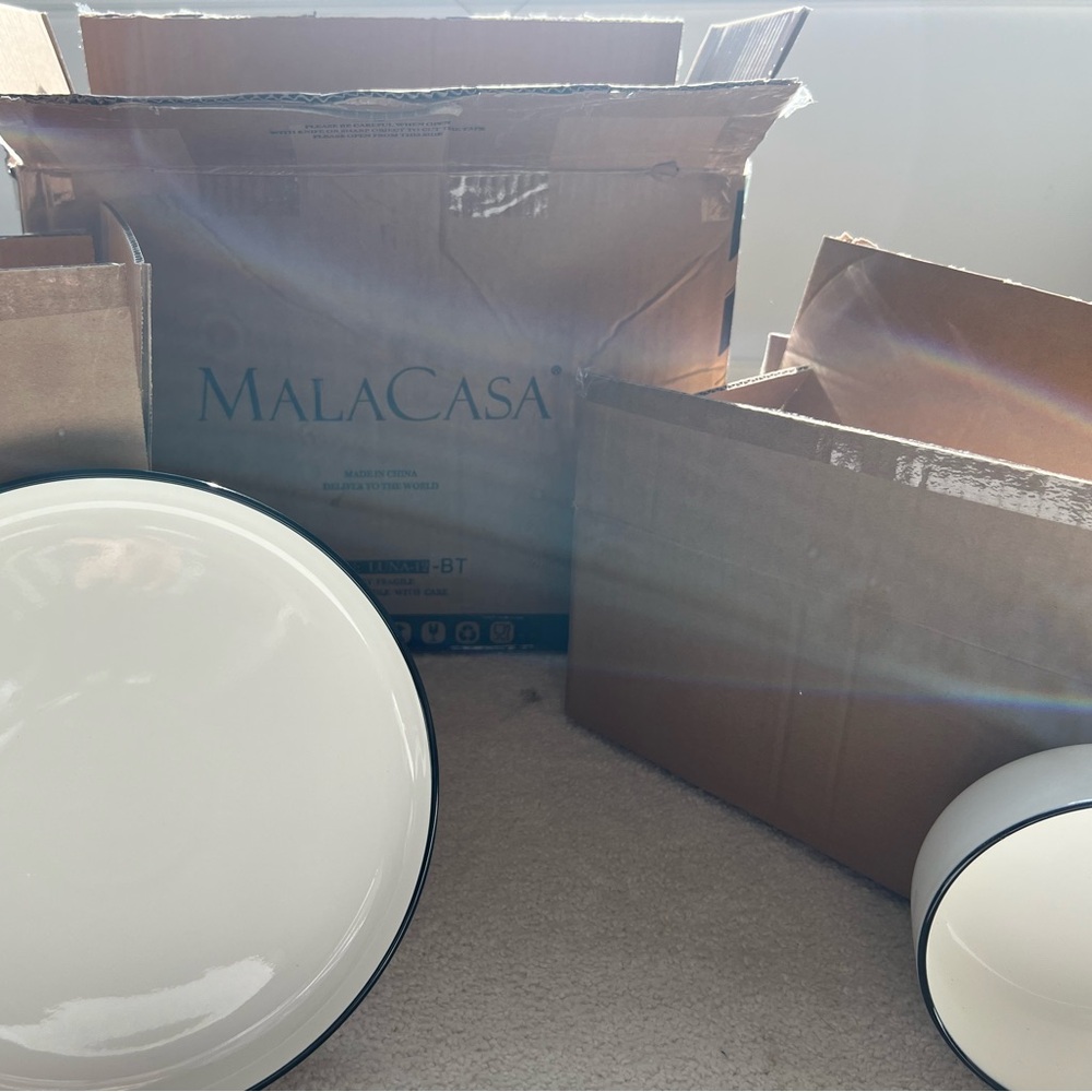 Malacasa Plates and Bowls Set